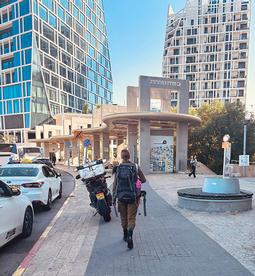 Former Winnipegger living in Israel Describes Being Scared out her mind during Israel-Iran War but her Daughter got Engaged with Celebration in the Bomb Shelter