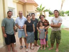 Reesa Cohen Stone with her family (this is an older photo)