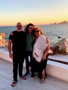 Matan Cohen-Reich centered in between his parents Stephen and Colleen